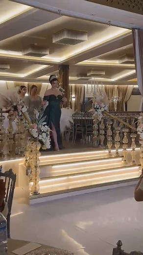 benarnavutum🪭 on Instagram: "C E R E N🕊️🪄 'Güzelliğine maşallah🪬🎊🎷🪇🥁 Ömrünüz böyle şenlikle geçsin 🙏🕊 ‘her beğeni bir maşallah olsun 🥳. @cerennurgulaga"