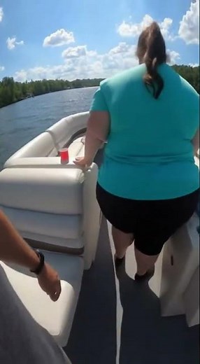 Woman Sinks Pontoon Boat By Walking!