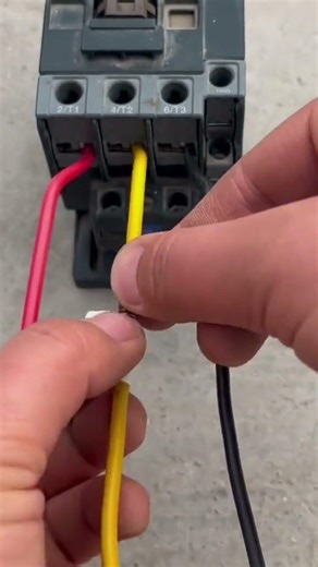 This is how to close a cable that has been connected by a craftsman