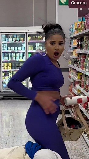 taking items between people legs prank 🤣🙆🏾‍♂️#fypシ #foryou #foryoupage #viral #prank