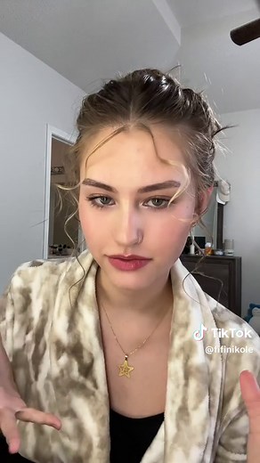 Simplified messy bun