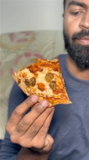 Got 7 pizza for 270/- 😳🤯 #shortsfeed #pizza #dominos