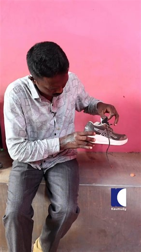 1.4K views | Hidden Danger: Snake Inside a Shoe | Kerala Snake Rescue #VavaSuresh #snakerescue #wildliferescue #snakevideos #keralawildlife #snakemaster Snake Inside Shoe, Vava Suresh, Snake Master, Snake Rescue, Kerala, Wildlife, Snake Catcher, Real Life Snake Story | Snakemaster | Facebook