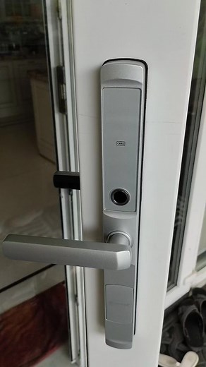 Discover the ultimate in home security with the Tuya Smart Door Lock! 🚪🔒 Upgrade your home with this cutting-edge technology that allows you to control access via your smartphone. Enjoy features like keyless entry, remote unlocking, and real-time alerts, ensuring your home is secure 24/7. Simple to install and compatible with any door, this smart lock blends convenience with modern style. Say goodbye to traditional keys and hello to a smarter home! #SmartHome #HomeSecurity #TechUpgrade #poswal