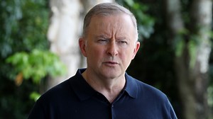 ‘Style over substance’: Albanese ditches mask in London