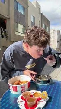 Trying the new potato poppers 🍔