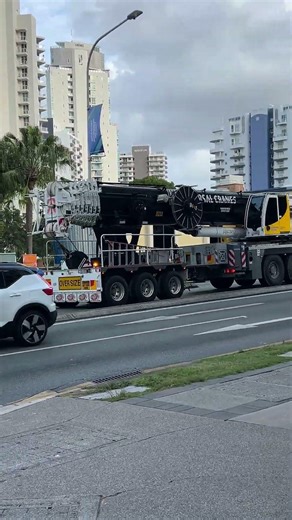 Epic Oversize Load! Universal Cranes 250T MRC250+ Crane Haul Through Surfers Paradise + Escort Truck