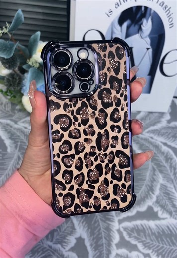 Stylish Shiny Leopard Print Phone Cases for iPhone 16