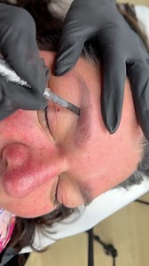 @elysian360studio I remember when it used to take me an hour and a half just to map. I would feel so stressed and overwhelmed, so focused on symmetry, measuring over and over, worrying about not giving my clients perfectly symmetrical brows (which isn’t possible in 99% of cases). I wasn’t yet considering things like bone structure, natural asymmetry, or how to create truly customized shapes. Now? Sometimes I map in five minutes. Instead of obsessing over perfect symmetry, I focus on who I’m work