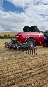 SHE PACKS A PUNCH 😎🤠🚨 2500 Gallon Single Axle Redrock Tanker bossing it earlier in the year in Silverbridge, County Armagh 📸 Thanks to Conall McAvoy for these shots, keep sending your customer shots to our DMs and we will feature on our pages 💪🏻 #redrockmachinery #agriculture #redrockdoesitbest #farming #slurry #slurrytanker #redrockinaction | Redrock Machinery