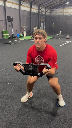 Low intensity in season session working pass pro mechanics. Proper transition of weight, keeping that front knee bent is key, core tight and knee inside the ankle. Athlete: Gunnar Goodwin ( 3 ⭐️ OL) | First Step Training Academy, LLC | Facebook