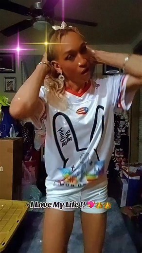 Holidays Viral Video Tik Tok Influencer & Content Creators - Latin Boy J & Paris London - Elite Entertainment TV | Paris London