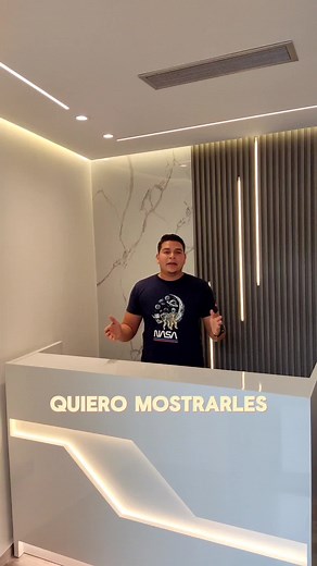 Remodelación de Oficina: Diseño de Interiores Moderno y Elegante