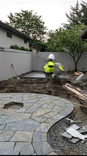 Backyard Glow-Up You Won’t Believe 😍 #backyarddesign #home #transformyourhome #garden #outdoordesign