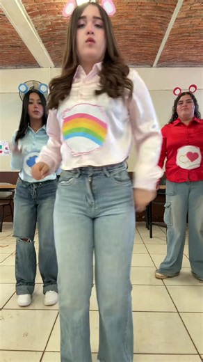 @Rojita👺 @𝓑𝓻𝓲 ✨️ @𝒥𝒶𝓏 @🌸alonddr🎀 #ositoscariñositos | dance tiktoks
