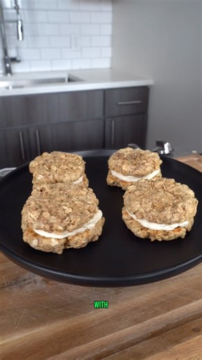 37K views · 1K reactions | Oatmeal crème pies✅ Enjoy the recipe!⬇️...