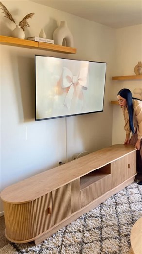 Yvette Vizcarra 🦋 on Instagram: "#ad I didn’t realize how much a TV console could change a room… until THIS. 😳🤍 This one piece instantly made my living room feel cleaner, warmer, and way more put together without spending a fortune. If you love neutral, modern, cozy spaces, this is one upgrade you’ll actually notice every day. @shoptemu ➡️ Click link or search my code 🔍kcg8777 on the Temu App to get the lightning deals！ link: https://app.temu.com/k/pp61exstpcp #temu #temufinds#Temuhome #Temu