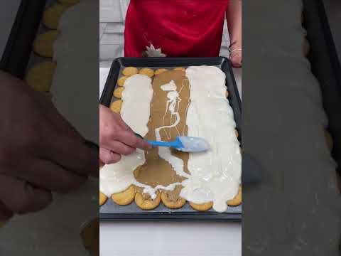 Easy Bark Is Festive & Delightful - Easy Ritz Cracker Christmas Treats You Need To Try!