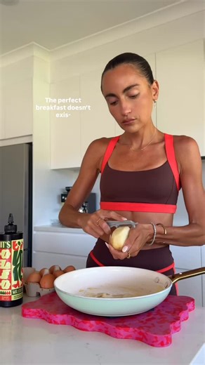 Crispy potato omelette - no notes, 11/10 and highly recommend the addition of pesto 1 potato, peeled 2-3 eggs 1 tbsp pesto 2 tbsp chives, finely chopped 1-2 tbsp Parmesan, grated Olive oil, to drizzle (I use @its.olio ) 1. Heat a drizzle of olive oil in a non-stick pan over medium-high heat. 2. Peel the potato into very thin slices directly into the pan and arrange in an even layer. 3. Cover and cook for 4-5 minutes until soft underneath and golden on the base. 4. Whisk eggs with chives. 5. Doll