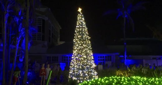 Annual Christmas tree lighting tradition returns for 37th year at Captiva's 'Tween Waters Island Resort