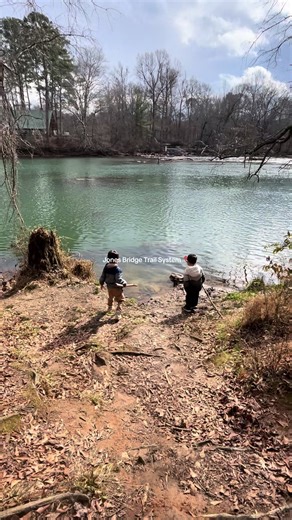 Jones Bridge trail (located within the Chattahoochee national recreation area) is one of our favorite trails when we need a quick escape from the city! It’s about a 30min drive from ATL and have several amenities such as boat ramps, playgrounds, bathrooms, pavilions & picnic tables and plenty of water access. This is also a popular spot for trout fishing in the winter! In the warmer months there are planet of spots to get into the water! But make sure to bring a life vest as it’s strictly enforc