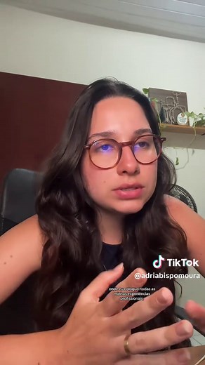 Dicas Essenciais para o Currículo Acadêmico na Faculdade