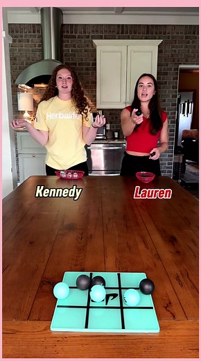 Who’s the best at bouncing tic tac toe??? #challenge #fungame #funnyvideos #familyfun #funny #matchgame #GamesWithFriends #FamilyGameNight #familyfun #familygamenight #tictactoe #gameswithfriends #partygames #fungame | La Sakura