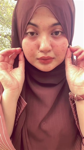 Alyssa's Trendy Outfit Check