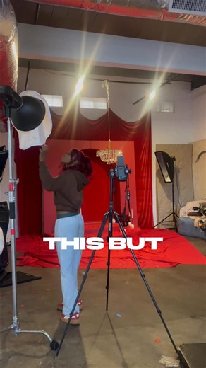 The girl that goes viral 📸 on Instagram: "I think I like editing more taking the picture 😅 We’re back with another hack, well not really a hack I’m just tryna make your life easier by telling you everything I do lol Since I take my own pics this has been become my go to for fast editing and getting it quickly posted ✨ @evotoai has been my go to for editing for the past almost two years now ✨ And now they made it sooo much easier for me by releasing an app for your phone! It’s now on the iOS an