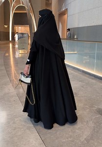 الدانه عبايات الوكري السعودية — موديلات وستايلات