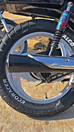 full modified tyre #automobile #splendor #splendormodified #modified #redsplendor