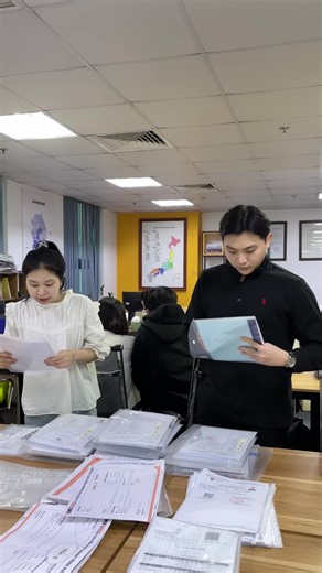 Sáng kiến của Phương thử việc và Khánh Fly