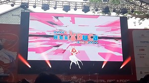 69K views · 3.4K reactions | Du Ca 3D tại JTF chuuuuuuuuuuuu~ Xin lũi vì quá đáng eo hehehe  Tui để link fancam dưới cmt cho ai muốn xem full nhen~ <3 #hibikiduca #vtuber #kawaiikutegomen | Du Ca 響ゆうか | Facebook