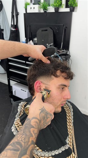 Mastering the Ear Taper Fade for a Clean Look