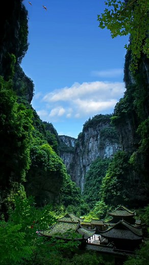 Exploring Stunning Cave Wallpapers in HD