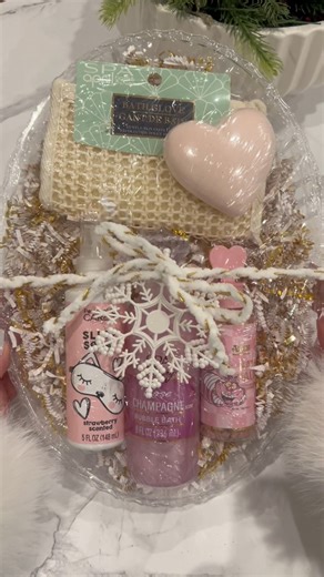 🎄3 Last Minute Dollar Tree Gift Ideas!🎄#dollartree #dollartreegiftideas #christmas #christmasgiftideas #christmasgifts #lastminutegifts #diygifts #dollartreecrafts #budgetfriendly #Christmas | Home Goodiys