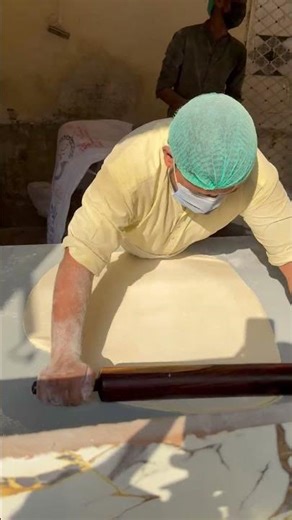 Traditional Pakistani Samosa Wraps – From Dough to Delicious!