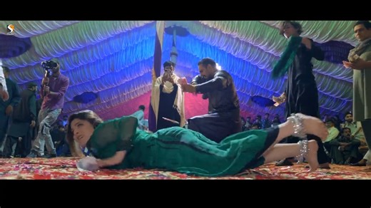 288K views · 13K reactions | Qayamat Qayamat , Chahat Baloch Dance Performance 2024 | Umair Studio | Facebook