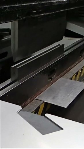 176 Ton x 10′ Bystronic Xact Smart 160 CNC Press Brake
