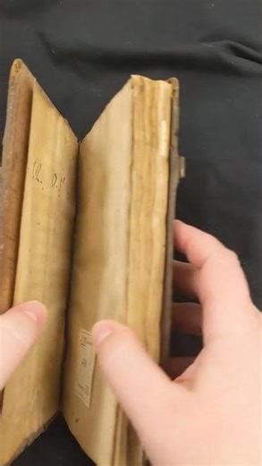 Pastedowns #manuscript #FragmentFriday #history #fragment #beneventan #14thcentury #binding