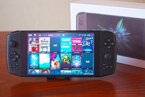 【レビュー】デカすぎて絶望するぞ。最上位中華ゲーム機『AYA NEO 2021 PRO』