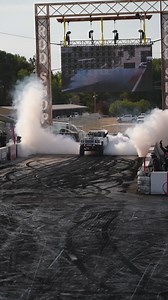 My Hilux don't do that but ok 🥵 | Pro Burnouts