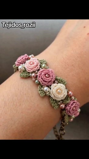 Pulseras Tejidas de Flores a Crochet