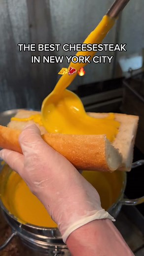 ALL that CHEESE! 🧀🥩🧀 Always find your perfect CHEESESTEAK at @fedoroffsroastpork! 😏🔥 #nyc #cheese #cheesy #philly #cheesesteak #steak #sandwich #newyorkcity #brooklyn #food #foodie #5boroughfoodie #fyp