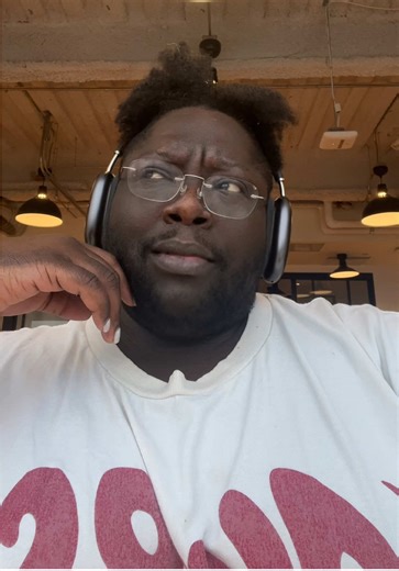 Navigating Dating Challenges in the Workplace