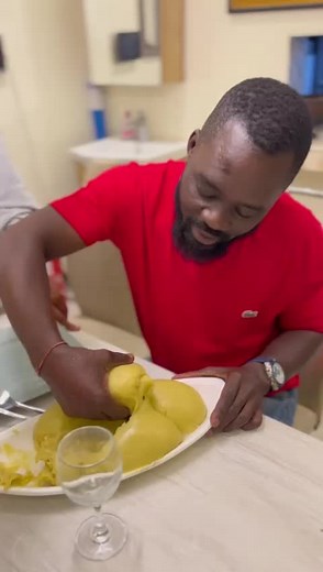 Group Dining Experience in a Modern Setting