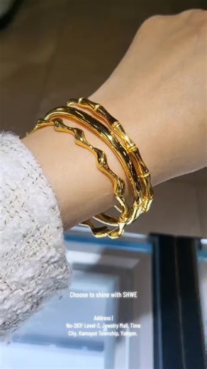 Bangles Stacking Ideas for Gold Jewelry Lovers