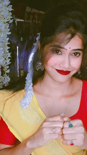 3.9K reactions · 66 comments | তুমি রাগ করোনা গো 﫵珞﫶 #Esharoy0006#viral #reels #mahishadal#instagram #instalike #song #love#reelsinstagram #viralvideos #foryou#bangladesh #instagood | Esha Roy | Facebook