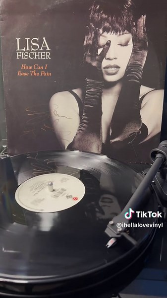 Lisa Fischer - ‘How Can I Ease The Pain’ was released as the first single from her debut album ‘So Intense’ in June 1991, becoming a major success, topping R&B charts and earning a Grammy for Best Female R&B Vocal Performance in 1992. #lisafischer #howcanieasethepain #90srnb #grammyawardwinner #hellalovevinyl