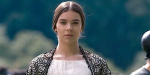 Hailee Steinfeld Follows Her Passions in ‘Dickinson’ Trailer – Watch Now!